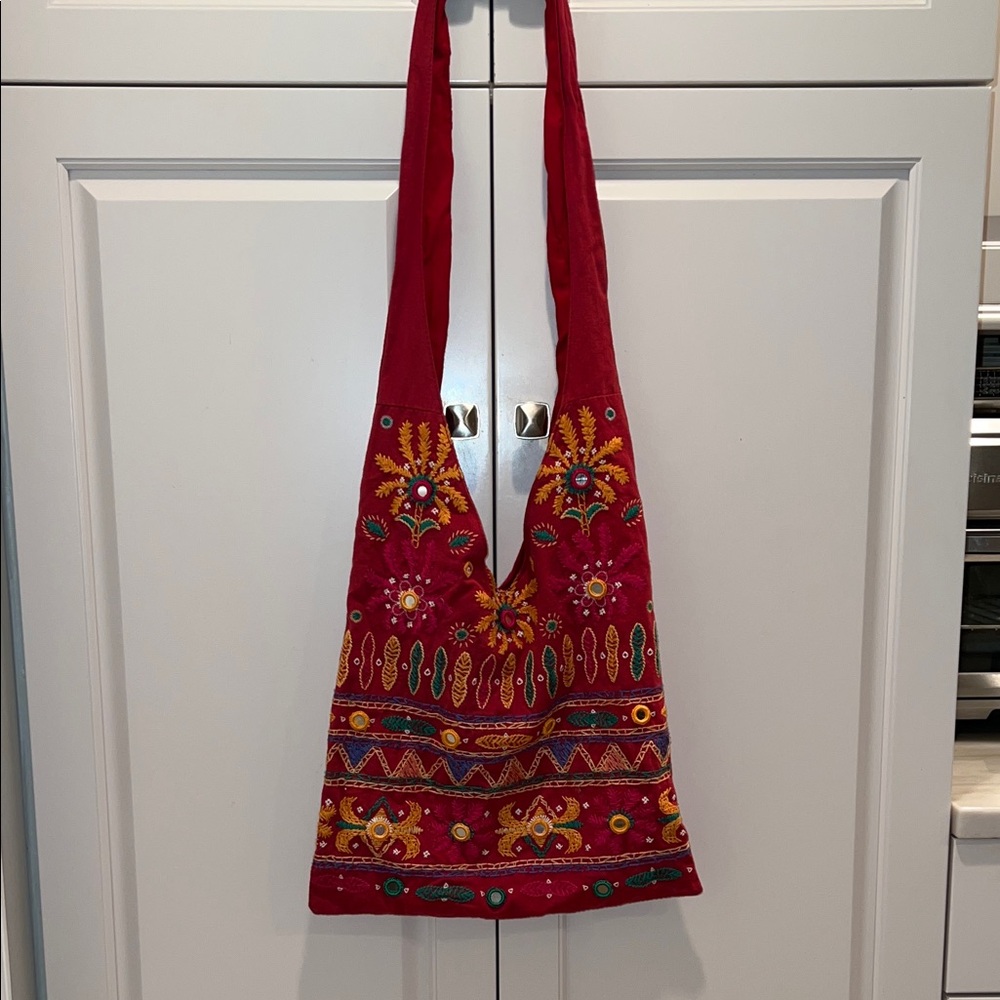 Embroidered Red Boho Shoulder Bag pre owned in great condition